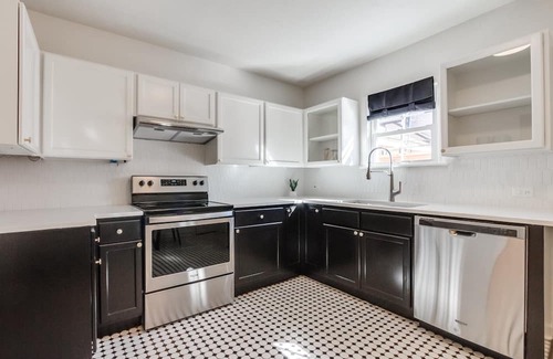 Central Oklahoma City House | Luxury 3-bedroom Newly Remodeled Historical House in Downtown Oklahoma City