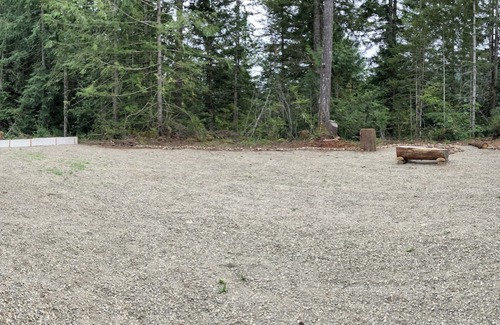 West Hills RV Rental | Marvelous camp near Rocky Brook Falls - Brook