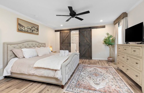 Faber House | Charming 3-bedroom Mountain View Retreat in Faber