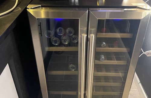 Carteret House | Private 1-bdr, 1 bath, Home Theatre, Bar, Kitchen, Near NYC