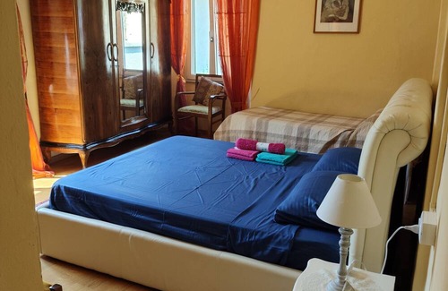 Azzano Apartment | Easy and cozy flat on Como lake center, sleep visit & relax!