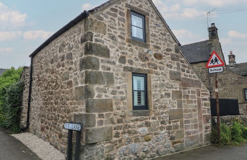 Winster Cottage | PICTURE COTTAGE, pet friendly, character holiday cottage in Winster