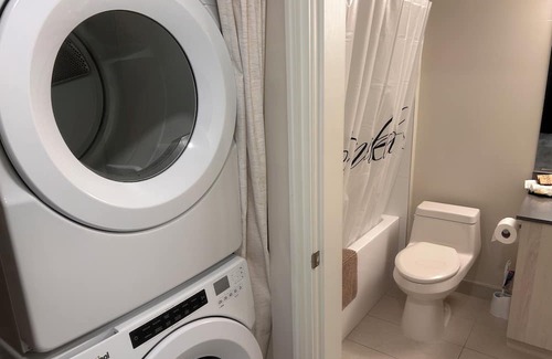 Grandview-Woodland Apartment | Cozy 1 Bed, 1 Bath in Hastings Sunrise – Just a Short Walk to PNE!