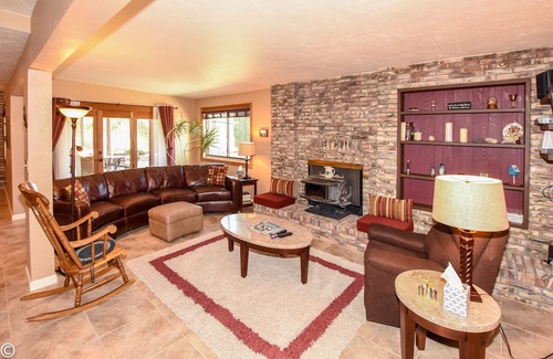 Yucca Valley House | Spacious 3-bedroom house near Joshua Tree National Park