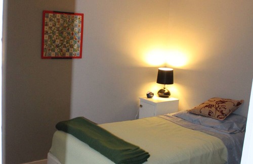 Oshkosh House | Cozy home in downtown Oshkosh