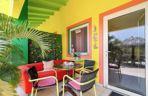 Punto de Oro Apartment | This apartment is a 4 bedroom(s), 4 bathrooms, located in Oranjestad, null.