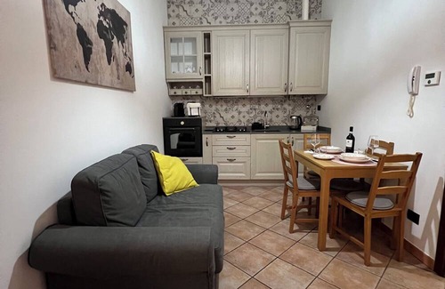 Loreto Apartment | CasAnita in the heart of Milan, a few steps from the M1/M2 subway