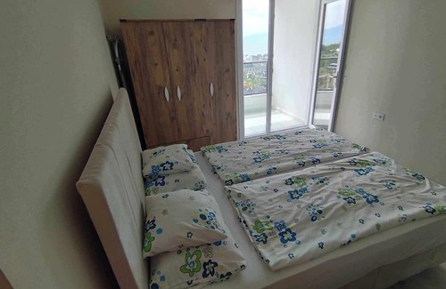 Kusadasi Apartment | Seaside Retreat: Air-Conditioned with Free Internet Access