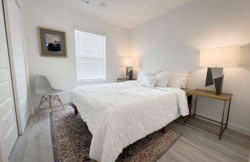 Centerton House | Cozy Retreat with Hot Tub and Kitchen in Bentonville