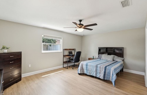 Winter Haven House | Serene Lakeview Getaway Near Central FL Theme Parks