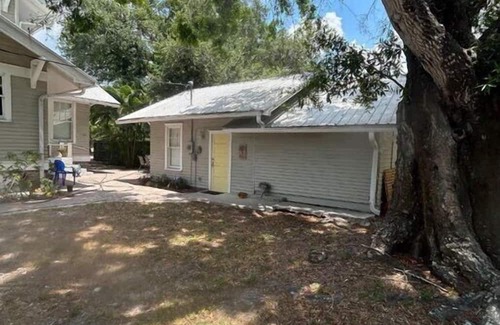 Arcadia Cottage | Cozy Cottage in Arcadia: Ideal for Long-Term Family Stays