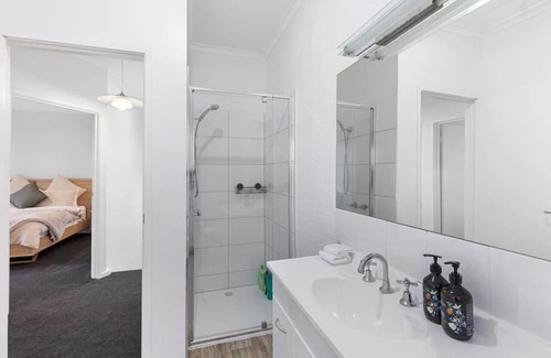 Geelong House | Discover Your Home Away from Home in Geelong
