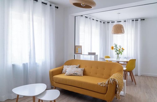Figueras (Castropol) Apartment | Explore Ribadeo: Wanderlust Estudio with Kitchen Amenities