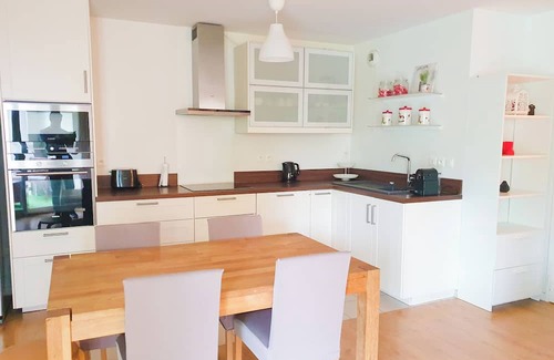 Guyancourt Apartment | Cozy Retreat by the Forest, 30 Min from Paris