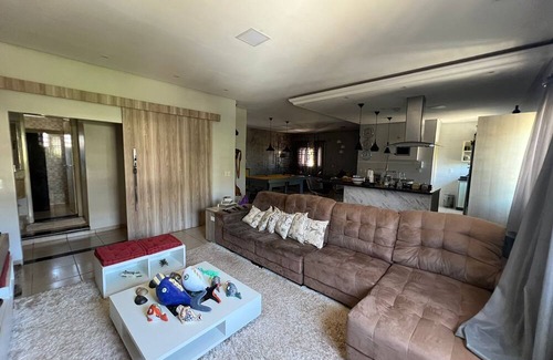 Rio Verde Apartment | Enjoy a Cozy Stay with Pool Table and Fun Pottery Classes