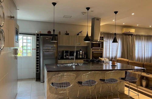 Rio Verde Apartment | Enjoy a Cozy Stay with Pool Table and Fun Pottery Classes