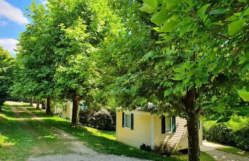 Villefranche-du-Perigord House | Camping 3 étoiles - Piscine - efaae0