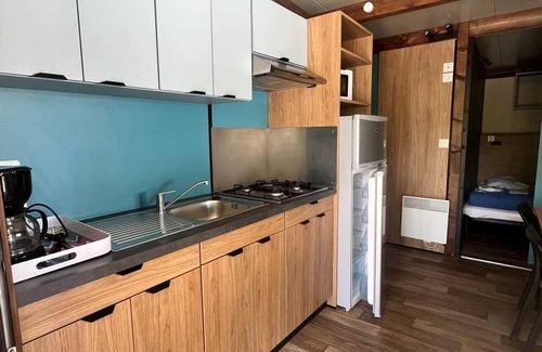 Brissac House | Camping - Piscine - eehdhd
