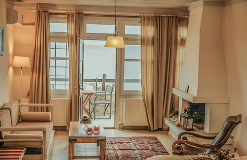 Papa Nero Apartment | Beachfront Pelion Getaway - Cozy Summer Oasis