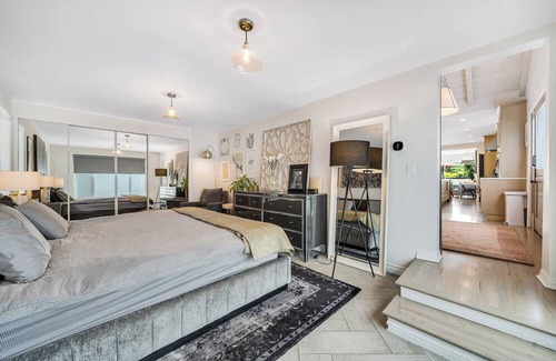 El Segundo House | Spend the summer near in Manhattan Beach!