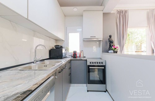 Nikita House | Artistic Flair 3-bdrm Maison, 90m to Nikiti beach