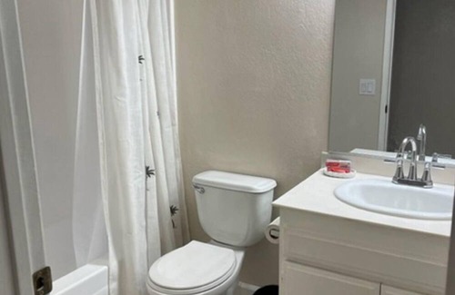 Camarillo House | Comfortable 2-bedroom house with dedicated office space in serene Camarillo