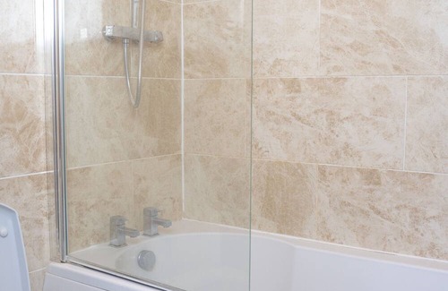 Chaucer House | Modern Tower Bridge 2BR Town House