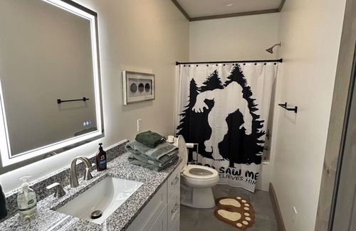 Andrews Cabin | Big Foot Lodge Luxury Mountain Retreat Nestled in Nantahala Snowbird Mountains