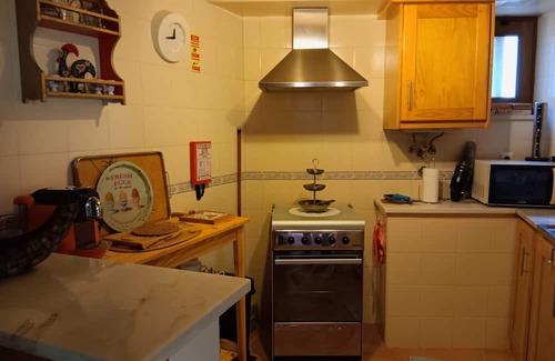 Gois Cottage | O Cantinho de Góis. Em Zona Central, Junto a Praias e Outras Comodidades
