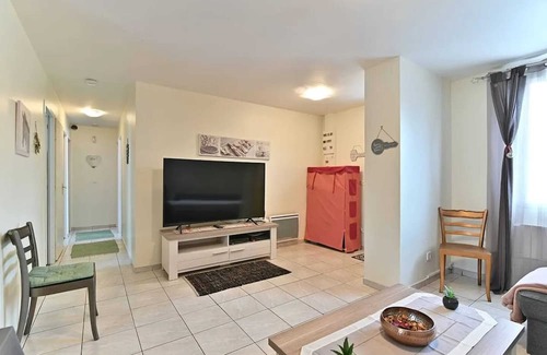 Meaux House | Homerez - Charming house with garden near Meaux