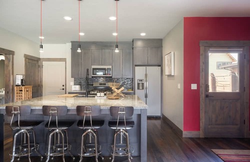 Gallatin Gateway Condo | 3 Bedroom Town Center Summer Escape
