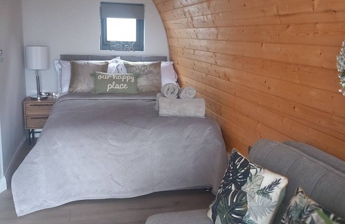 Inishowen Cabin | Fantastic cabin with panoramic sea views, located in Quigley's Point, Inishowen.