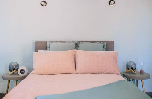 Upper Wakefield House | Beautiful and Secluded Garden Suites at the heart of historic Auburn