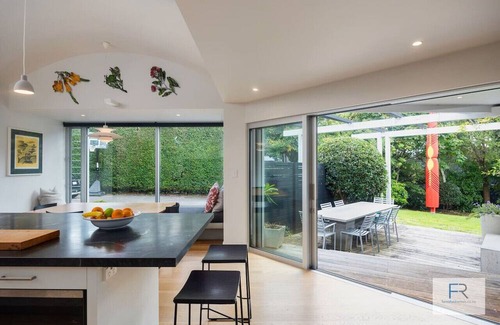 Westmere House | Westmere Poolside Retreat (by Furnished Rentals)