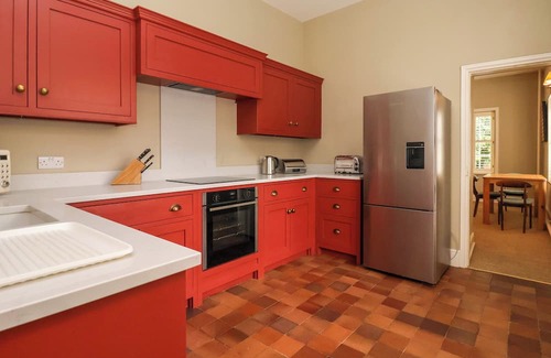 Sutton on the Forest Cottage | CHAUFFEURS COTTAGE, pet friendly, with open fire in Huby