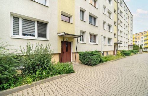 Stare Miasto District Apartment | Poznan Apartment By the Park by Renters
