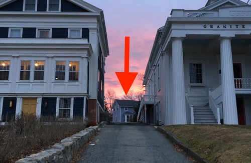 Westerly House | Charming house - Wilcox Park