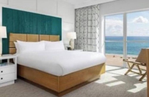 Sugar Sands Villa | Charming 2-bedroom villa in brilliant Riviera Beach with fitness room, WiFi