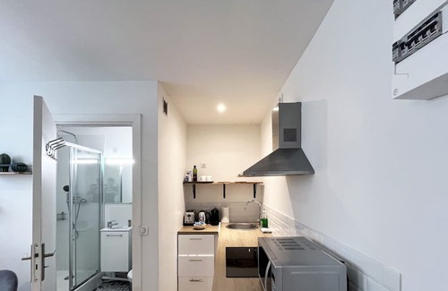 Amerique Apartment | Urban Flat 184 - Charming 1 BDR Flat in Paris