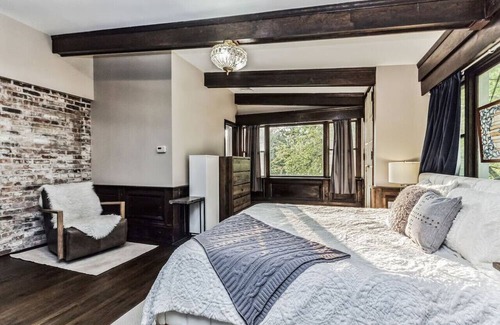 Firthcliffe House | Enchanting Historic Home near West Point & Beacon