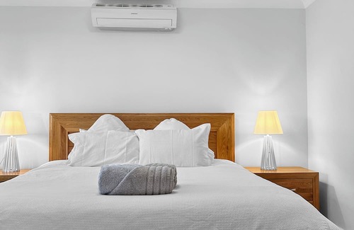 Hamilton Hill House | Family home close to all Perth/Fremantle adventures