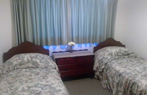 Whanganui Bed & Breakfast | Peaceful City Haven: Cozy BnB Twin Room near Downtown