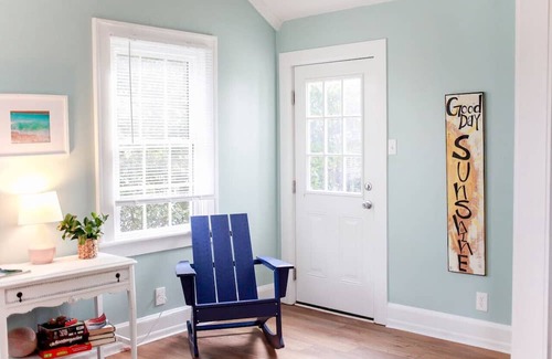 Bayview Condo | Relax at Sandy Feet Retreat: Ocean View Beach Escape