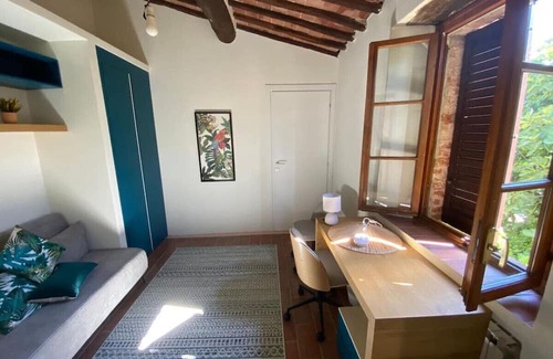 Chiusdino Apartment | Enchanting Tuscan Countryside Farm for Family Getaways