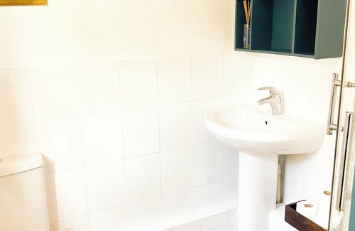 Winterton-on-Sea Cottage | Cozy Coastal Fisherman's Cottage, Steps from Norfolk Beach