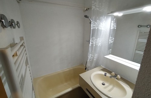 Piau Engaly Apartment | Cozy Studio in the Scenic Resort of Piau Engaly