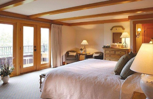 Moscow Villa | Relax in our 3-bedroom Villa with mountain views at Trapp Family Lodge