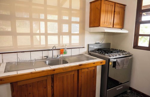 Roble Cottage | Serene Retreat with Scenic Views and Cozy Fireplace