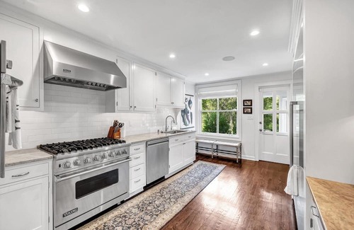 Fox Point House | Inviting Lake Michigan Home with Pool in Fox Point
