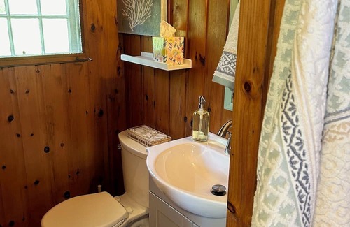 Lakeville House | Lakefront Getaway. Access to Boston, Cape Cod and historic Plymouth.